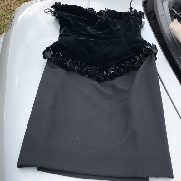 Vintage Marolakos cute little black dress - Picture 2 of 4